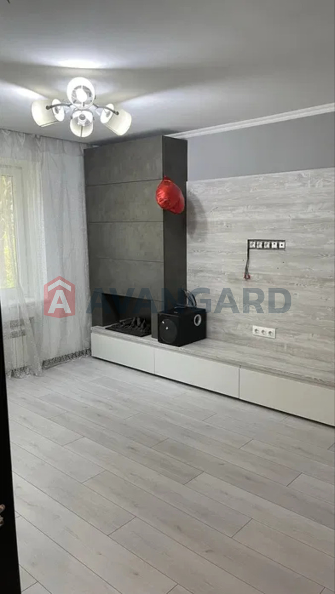 3 . , 72/-/9 . ., 3/9   2