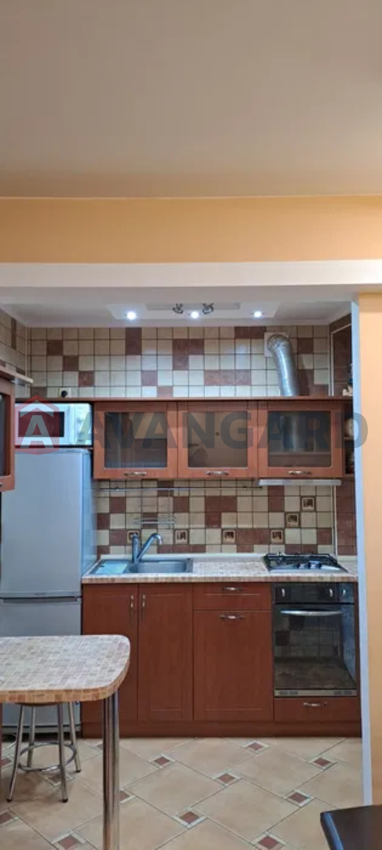 1 . , 28/-/4 . ., 2/9   9