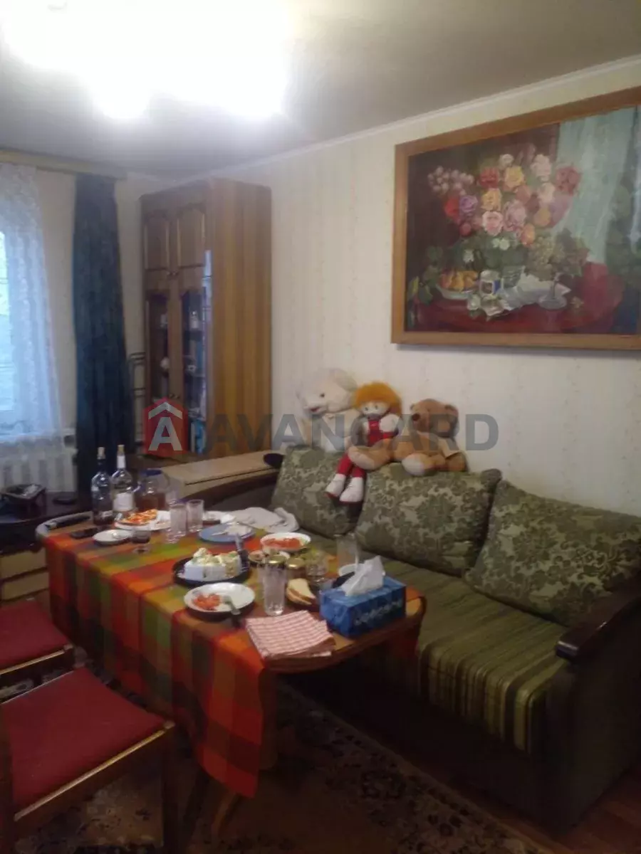 3 ��. ��������, 82/-/9 ��. �., 16/17 ������ ���� 12