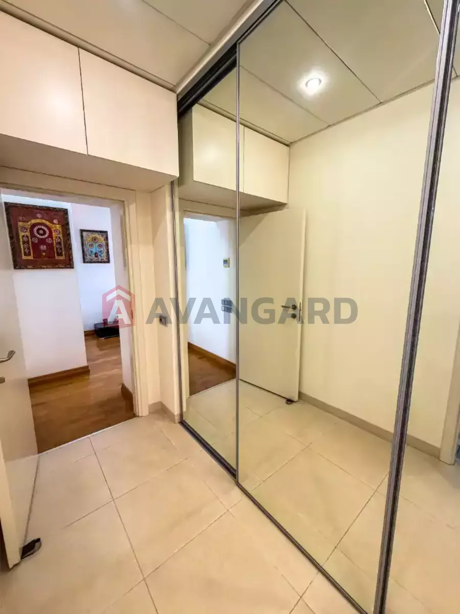 4 ��. ��������, 150/-/- ��. �., 8/14 ������ ���� 9