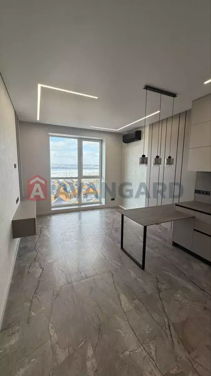 2 ��. ��������, 61/-/20 ��. �., 7/8 ������ ���� 7
