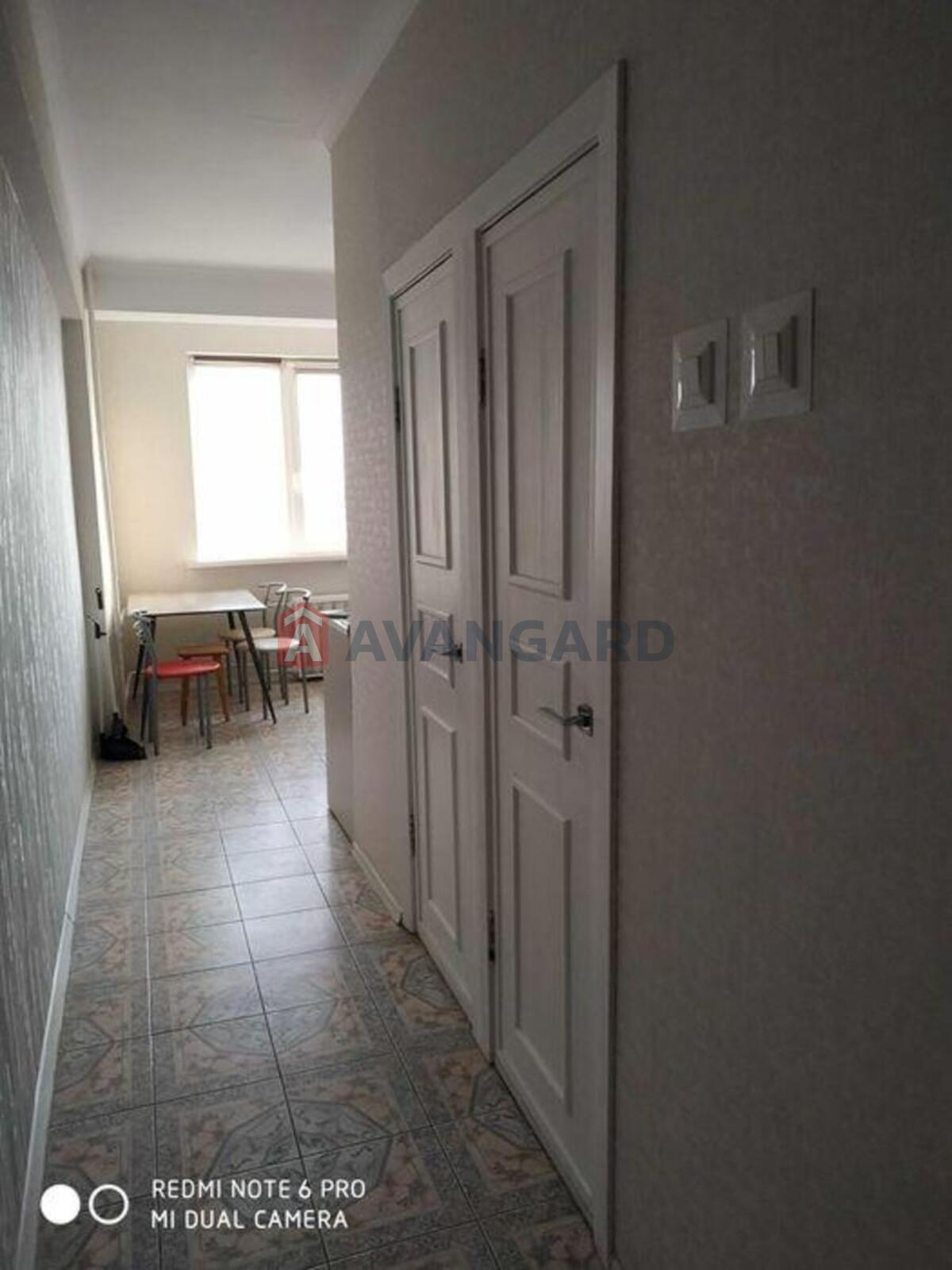 2 ����. ��������, 60/-/11 ��. �., 17/17 ���� ���� 3