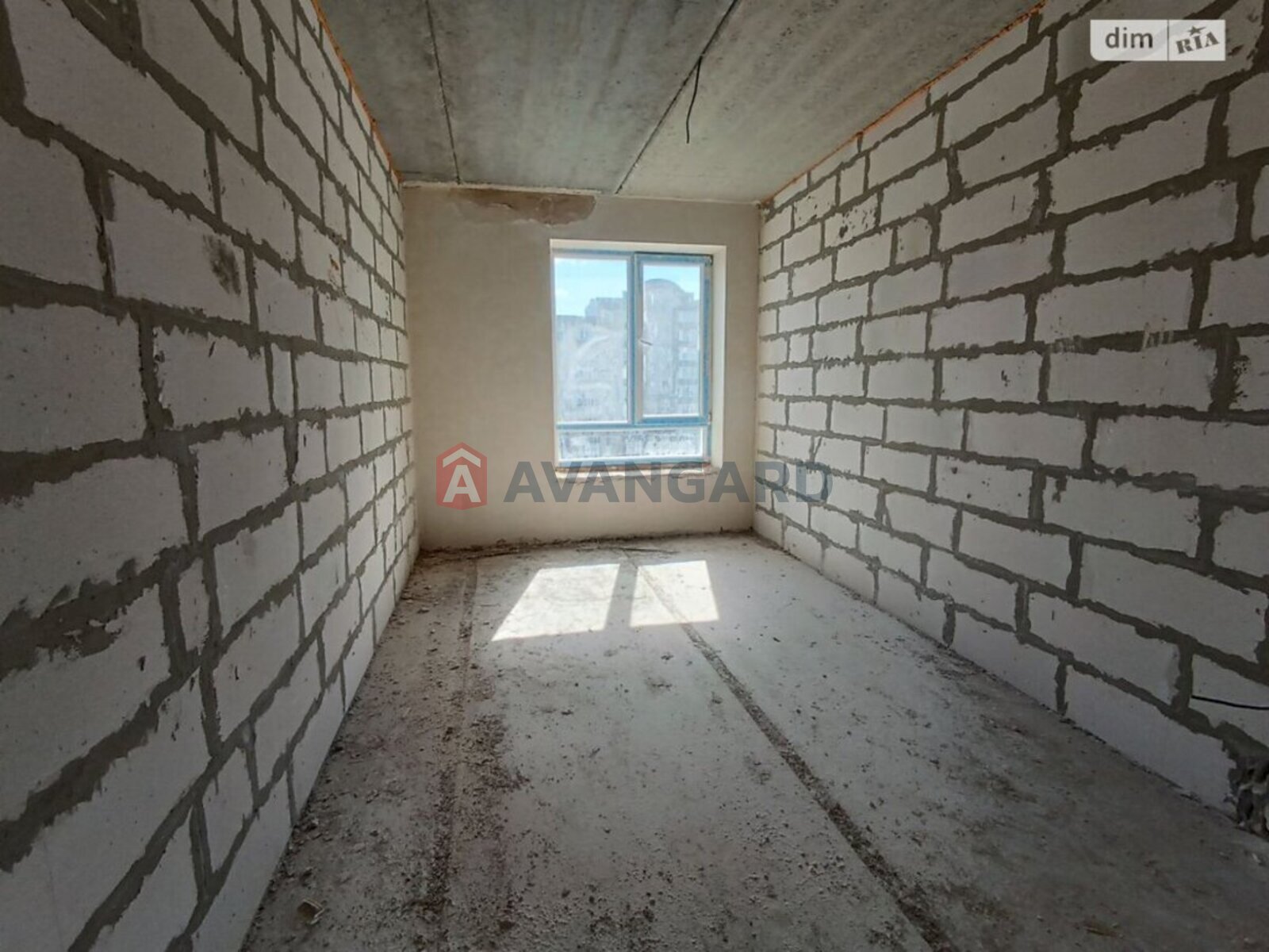 2 ��. ��������, 57/30/12 ��. �., 5/5 ������ ���� 7