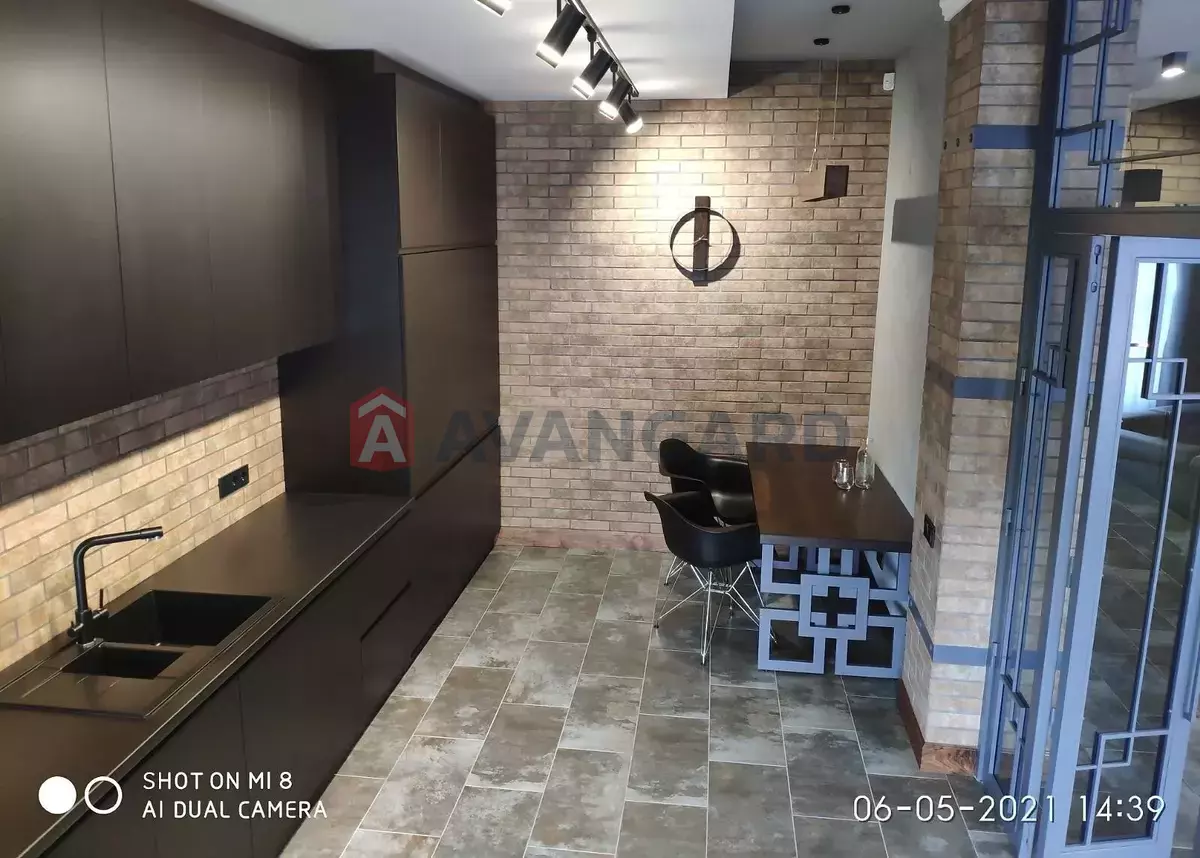 2 ��. ��������, 90/44/18 ��. �., 5/18 ������ ���� 8