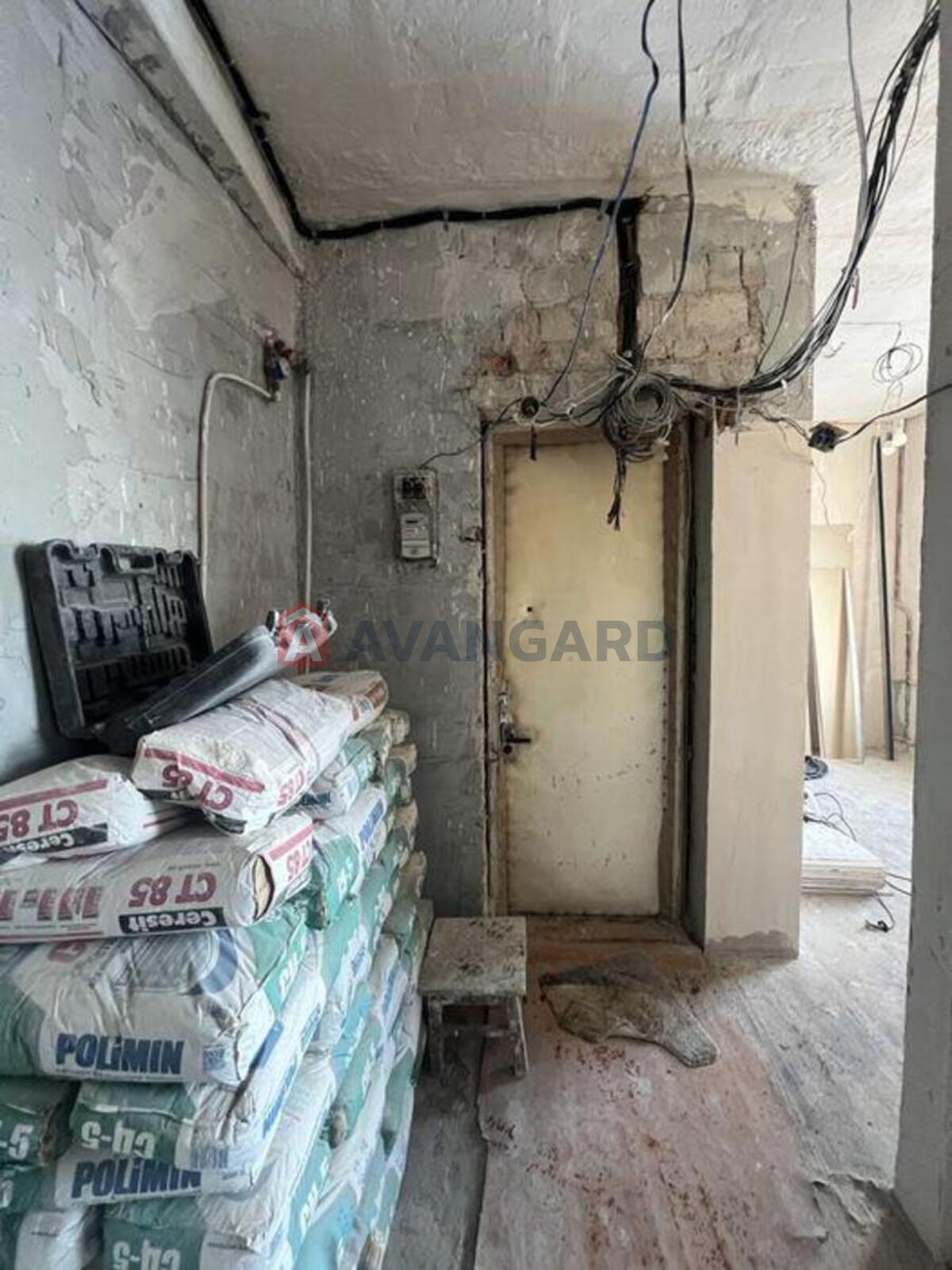 2 ��. ��������, 37/-/15 ��. �., 5/5 ������ ���� 7