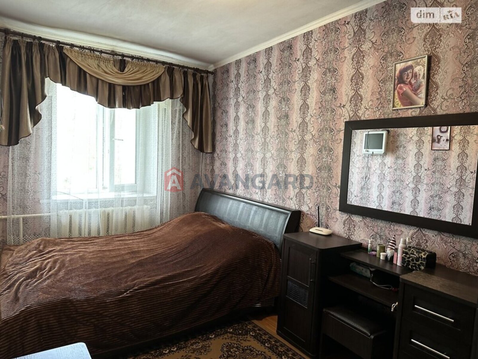 3 ��. ��������, 56/41/5 ��. �., 5/5 ������ ���� 26