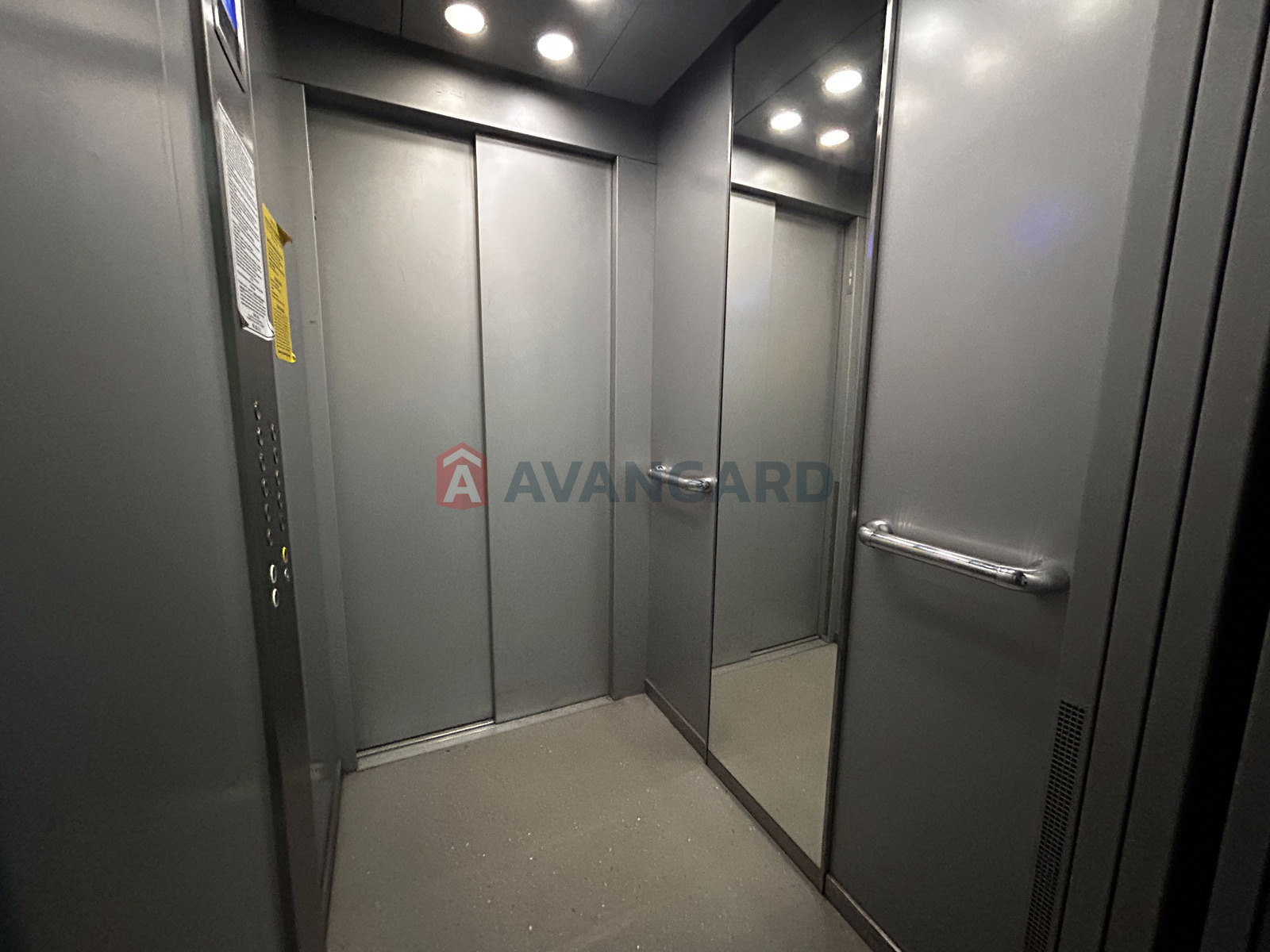 1 ����. ��������, 43/20/13 ��. �., 5/10 ���� ���� 18