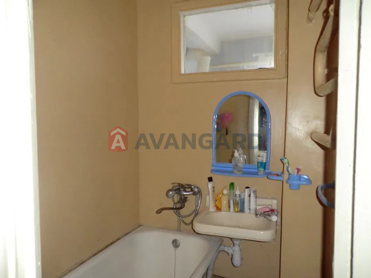 3 ����. ��������, 54/-/6 ��. �., 5/5 ���� ���� 3