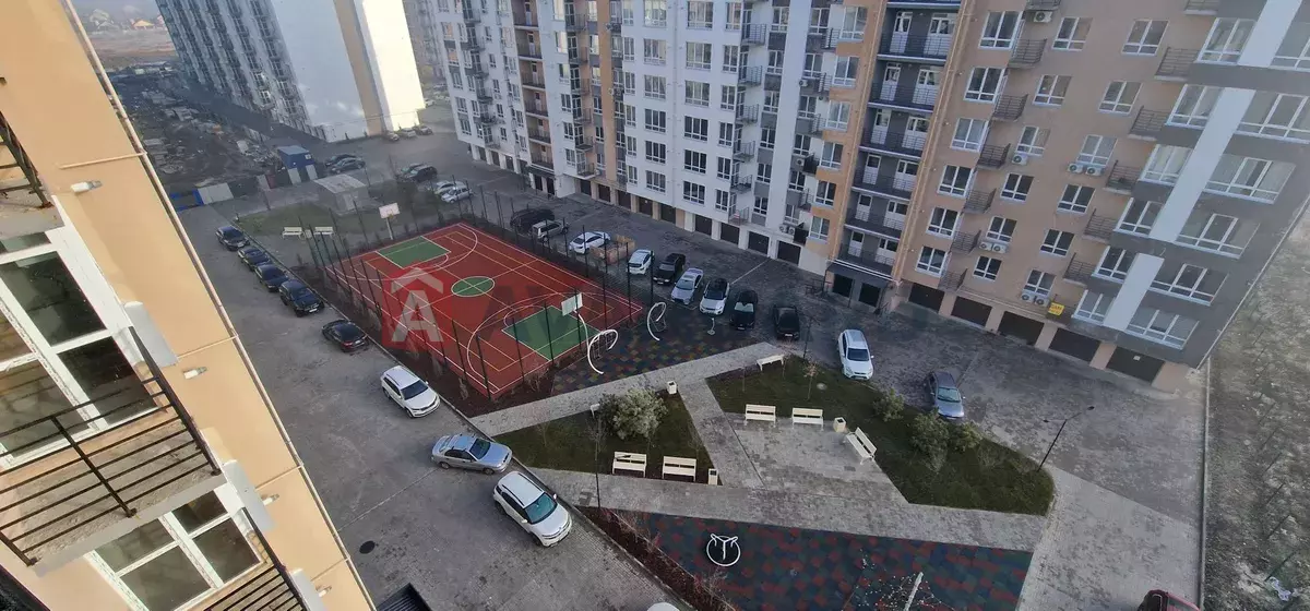 2 ��. ��������, 77/-/14 ��. �., 8/10 ������ ���� 3