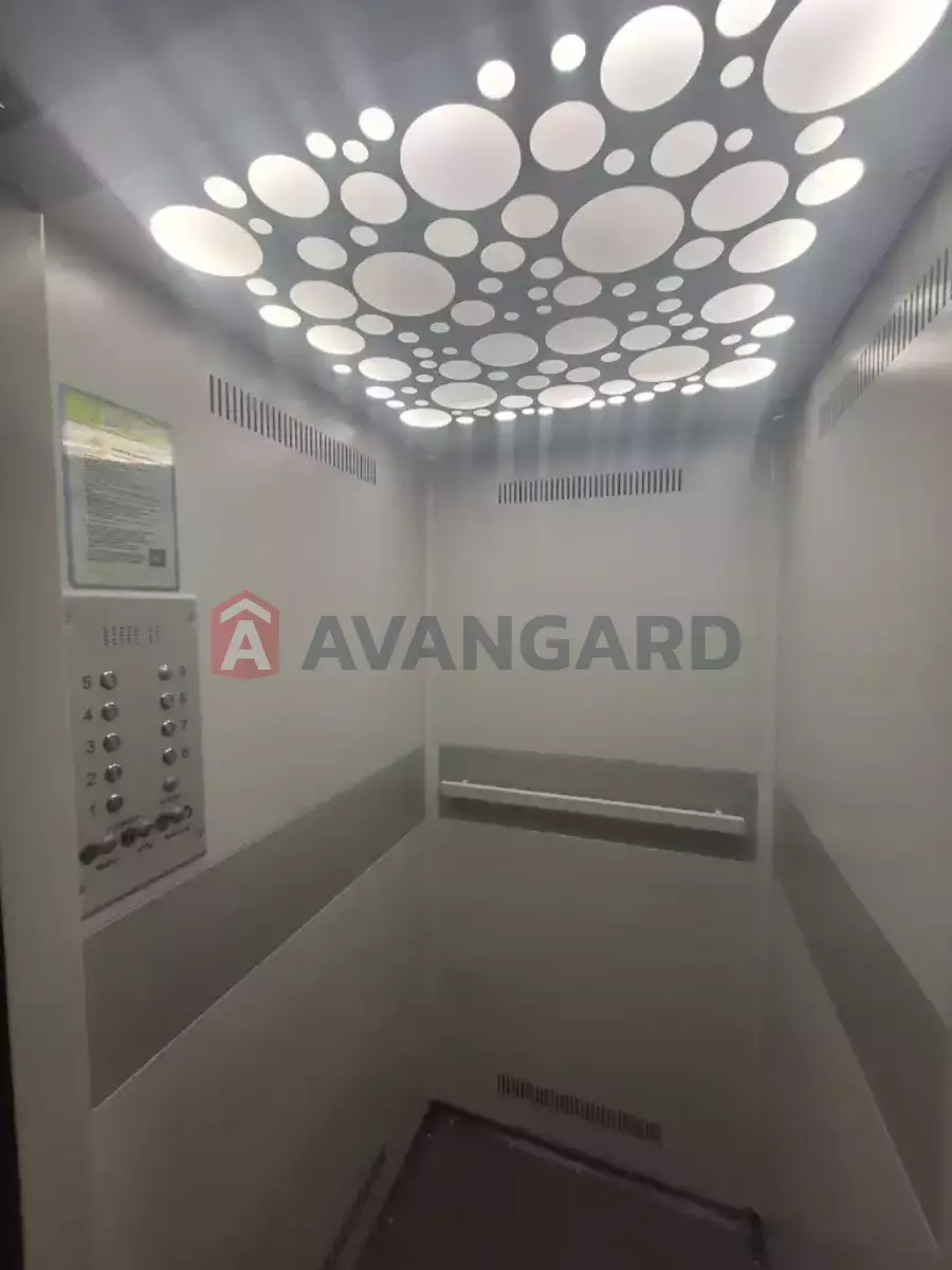 2 ��. ��������, 47/26/8 ��. �., 10/10 ������ ���� 16