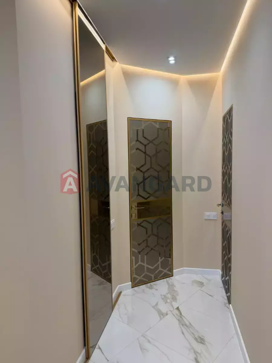 3 ��. ��������, 106/-/- ��. �., 10/18 ������ ���� 11