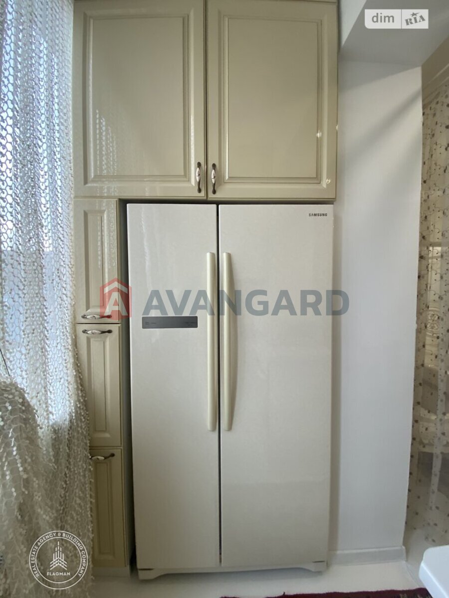 2 ��. ��������, 59/30/20 ��. �., 1/6 ������ ���� 7