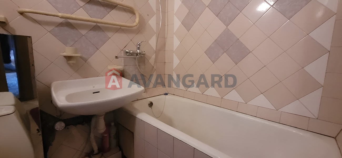 1 ��. ��������, 44/-/6 ��. �., 4/5 ������ ���� 5