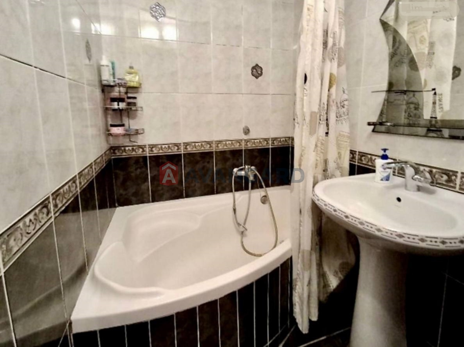 3 . , 80/-/9 . ., 5/9   6