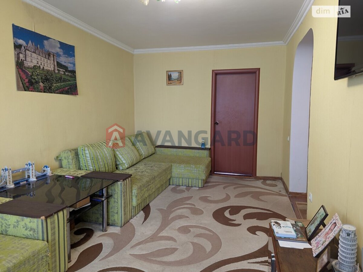 3 ��. ��������, 68/42/8 ��. �., 7/9 ������ ���� 2