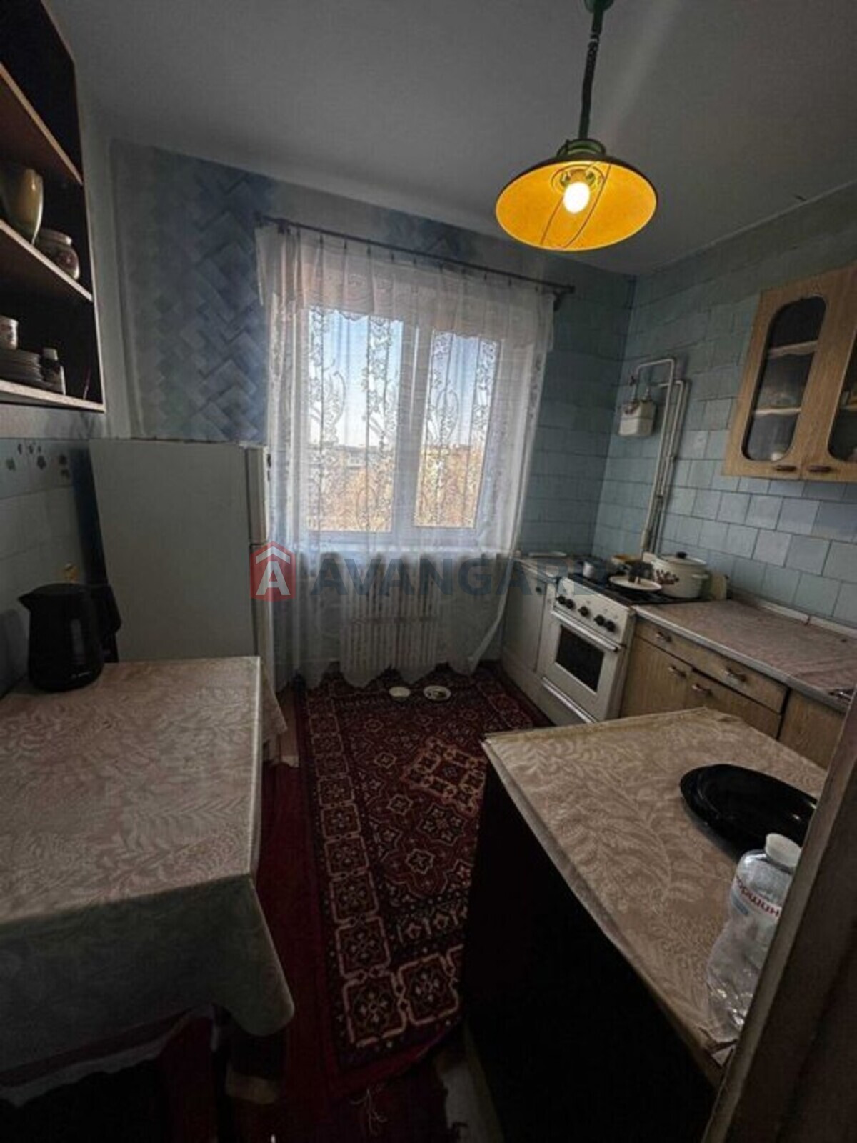 3 ��. ��������, 80/-/9 ��. �., 9/9 ������ ���� 8