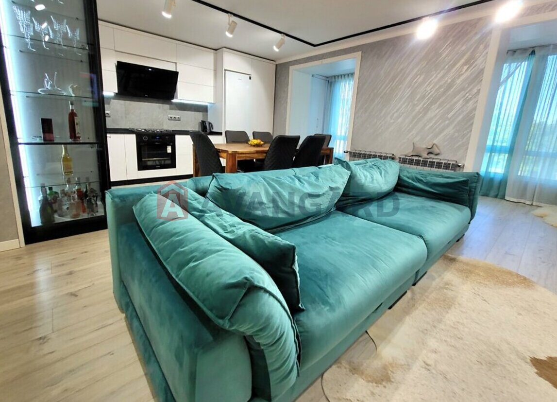 3 ����. ��������, 91/45/40 ��. �., 4/8 ���� ���� 11