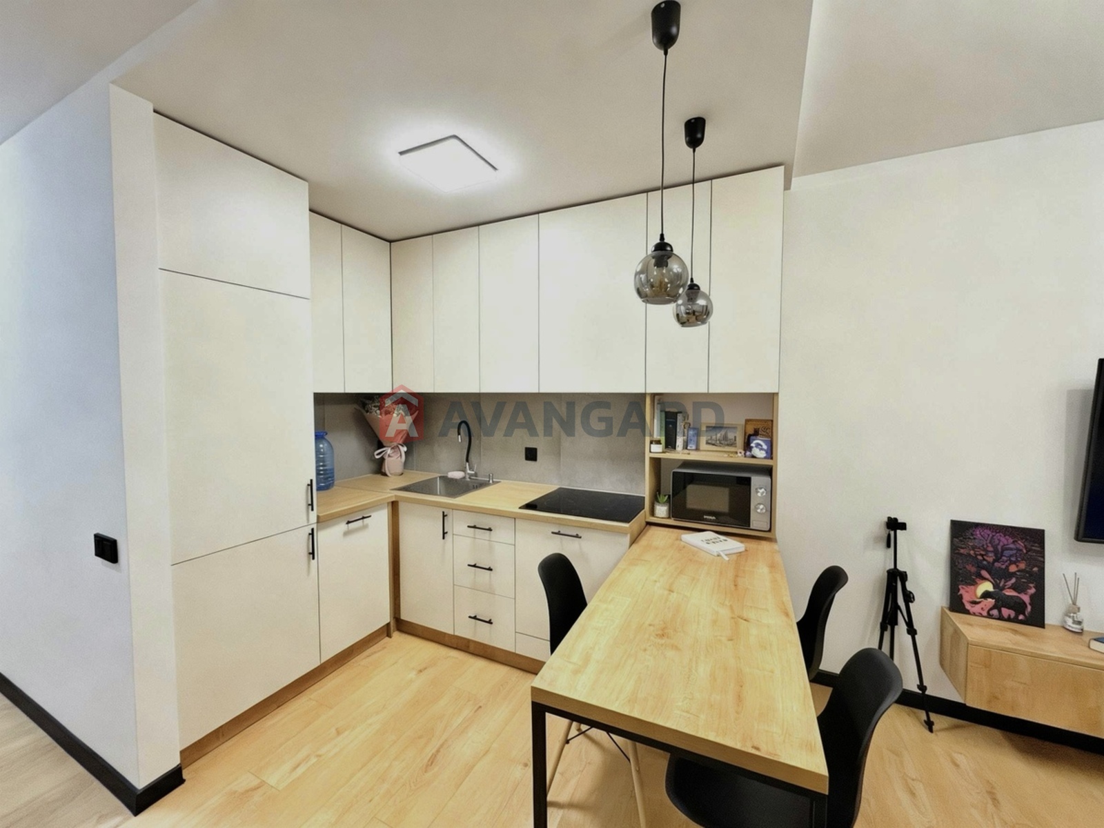 1 ��. ��������, 27/12/8 ��. �., 6/12 ������ ���� 1