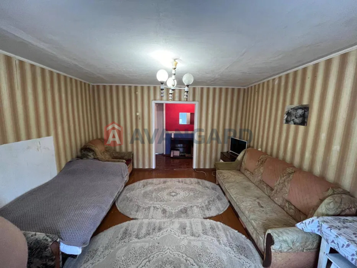 4 ��. ��������, 82/51/7 ��. �., 4/9 ������ ���� 11