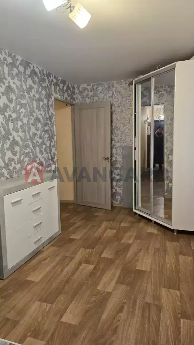 2 ��. ��������, 45/-/6 ��. �., 4/5 ������ ���� 4