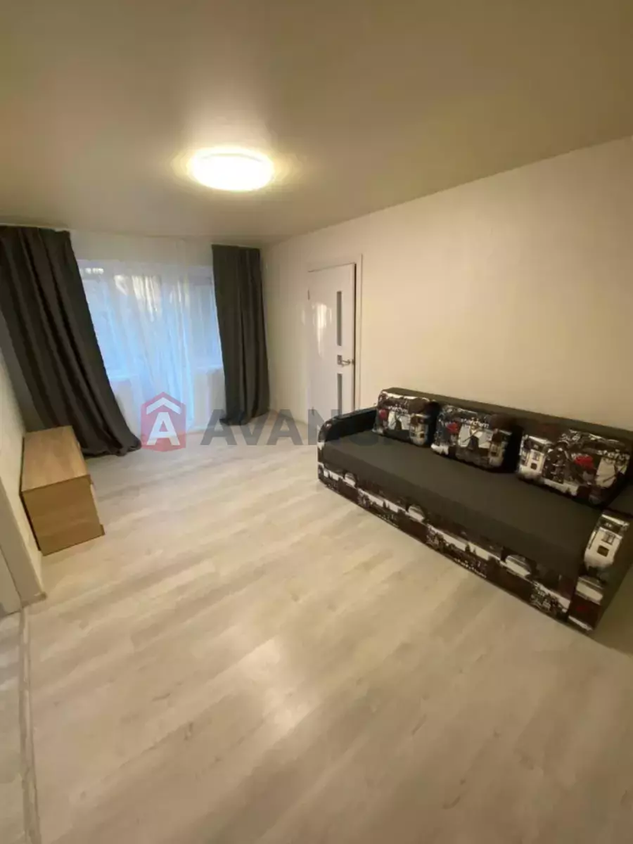 1 ��. ��������, 45/-/- ��. �., 2/5 ������ ���� 3