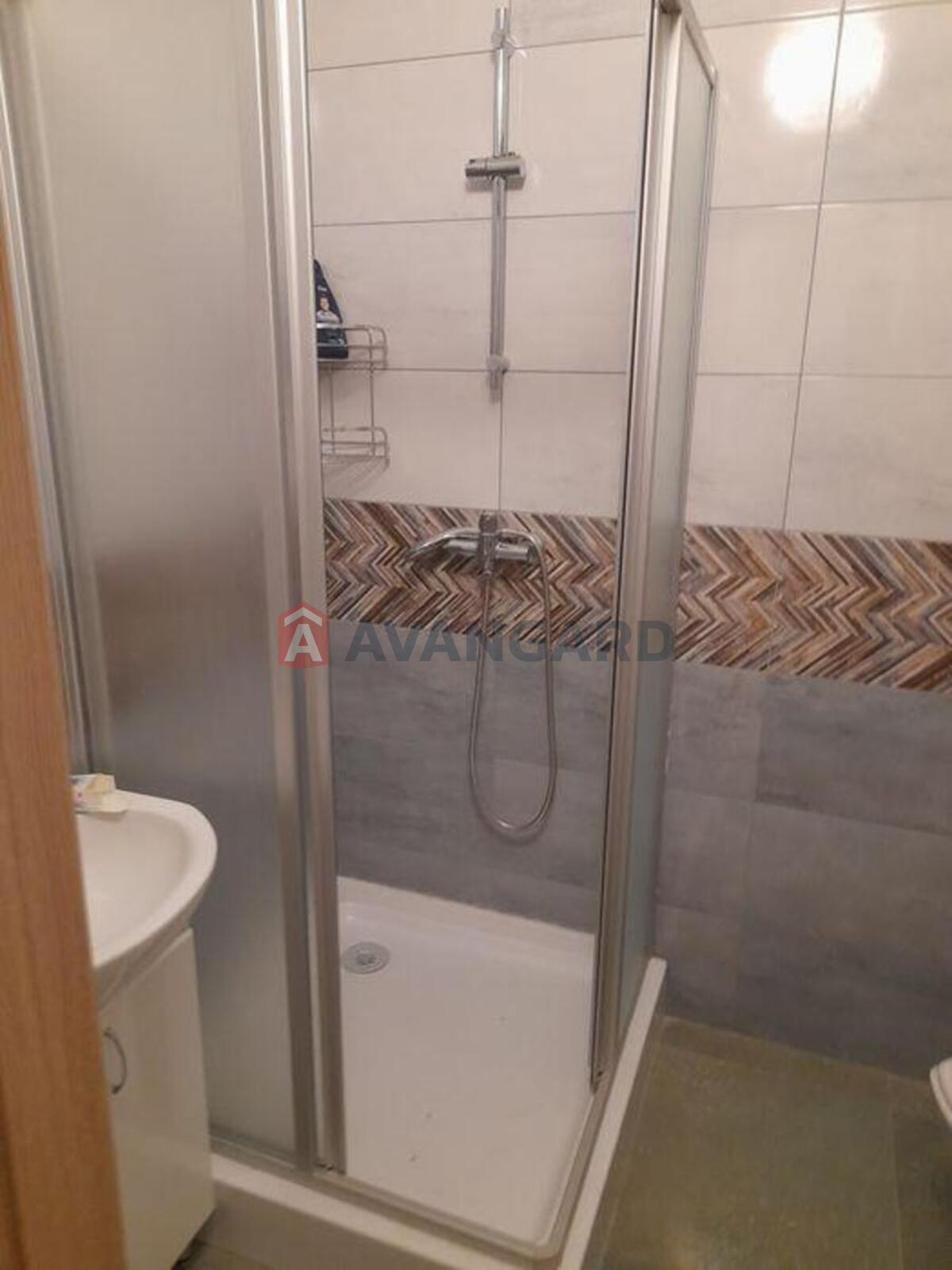 1 ��. ��������, 22/-/7 ��. �., 2/4 ������ ���� 9