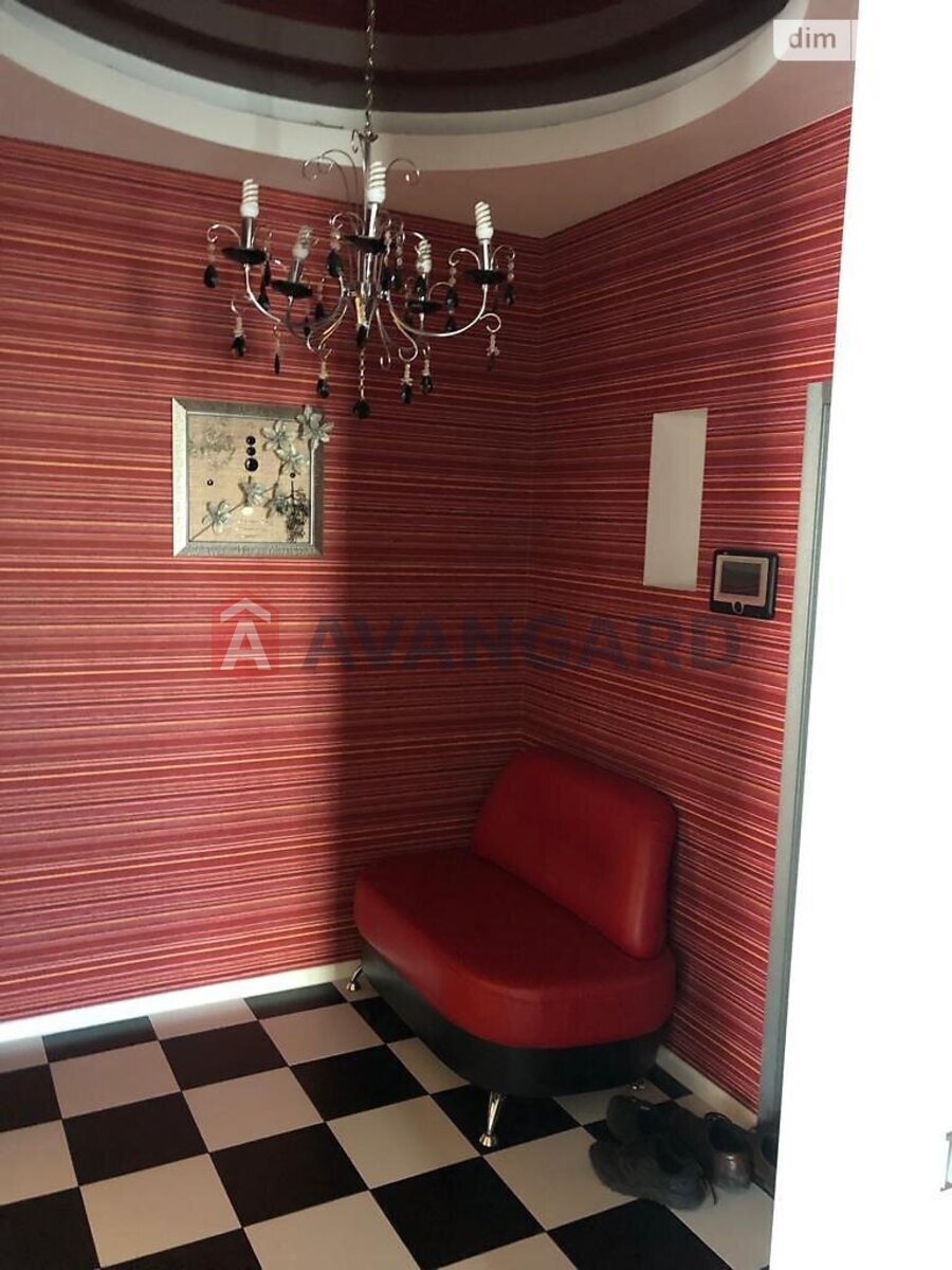 3 ��. ��������, 115/100/12 ��. �., 7/9 ������ ���� 14