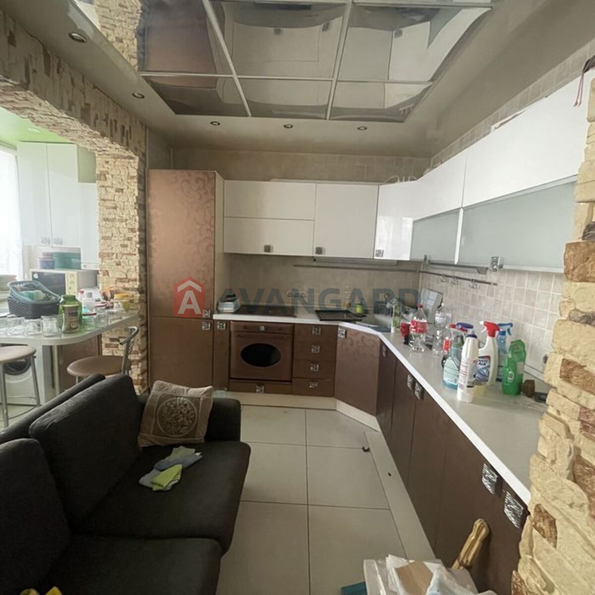 1 ��. ��������, 81/-/20 ��. �., 2/10 ������ ���� 3