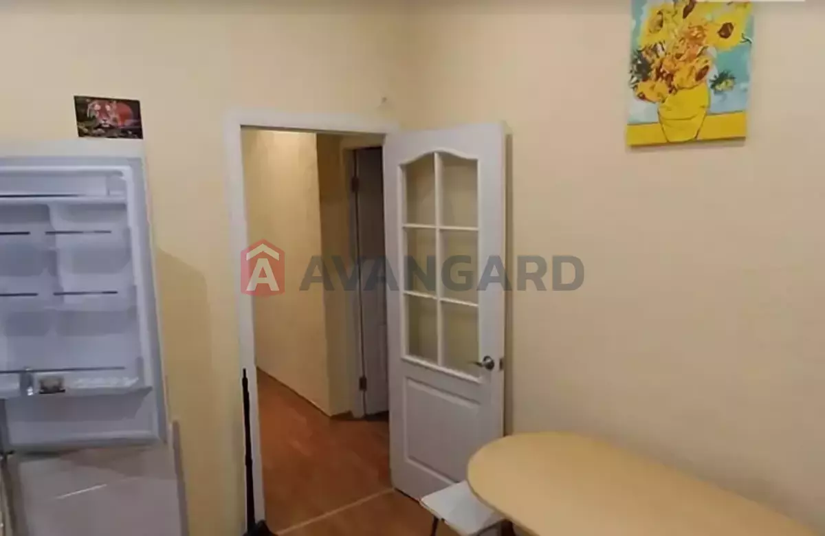 3 ��. ��������, 65/46/8 ��. �., 1/2 ������ ���� 4