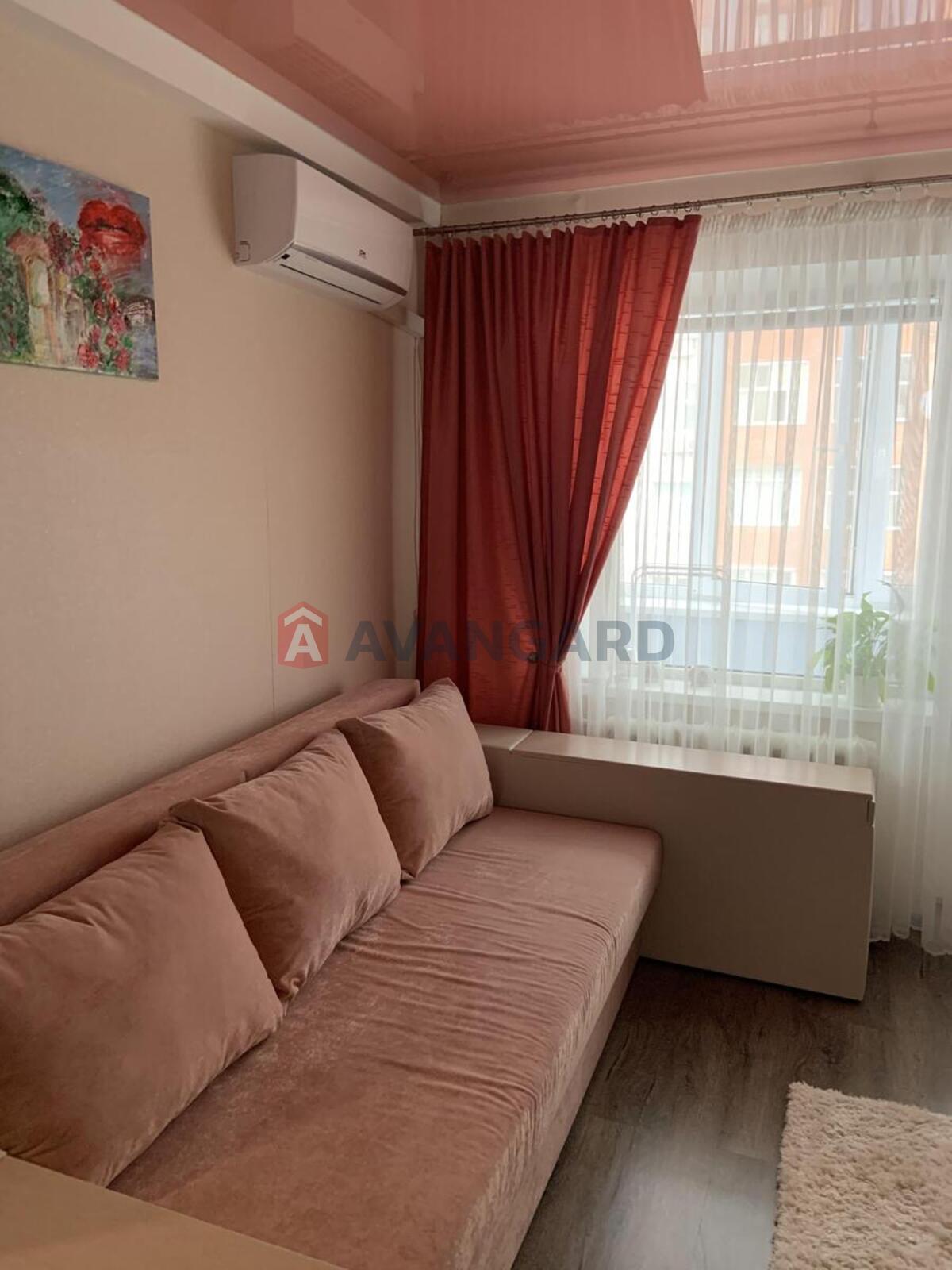 1 ����. ��������, 28/15/6 ��. �., 5/5 ���� ���� 4