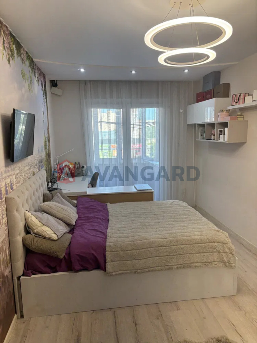 4 ����. ��������, 102/-/10 ��. �., 3/10 ���� ���� 7