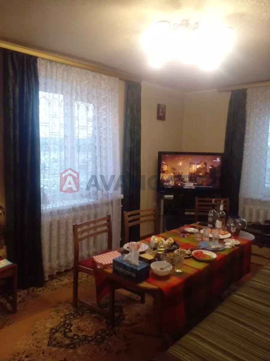 3 ��. ��������, 82/-/9 ��. �., 16/17 ������ ���� 6