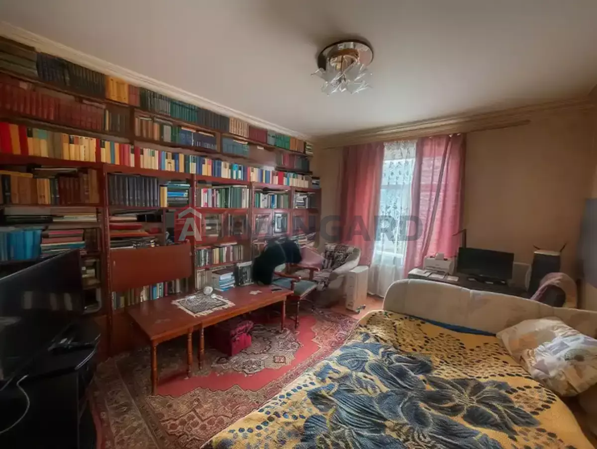 3 ��. ��������, 72/48/8 ��. �., 3/5 ������ ���� 12