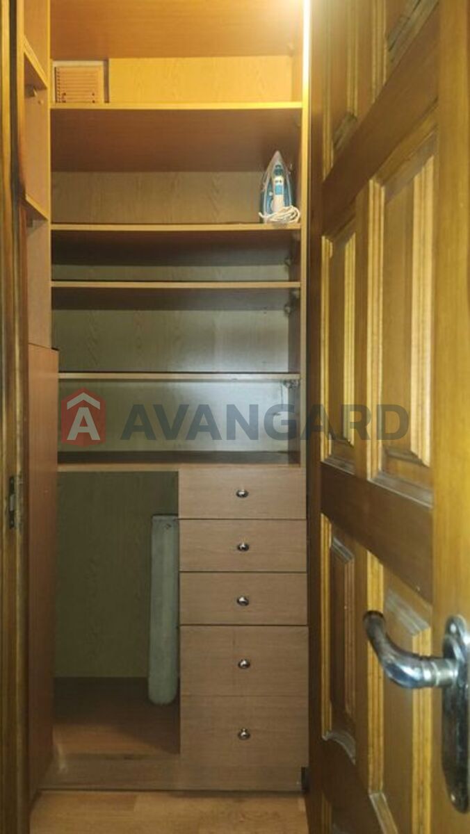 2 ��. ��������, 64/-/9 ��. �., 4/10 ������ ���� 9