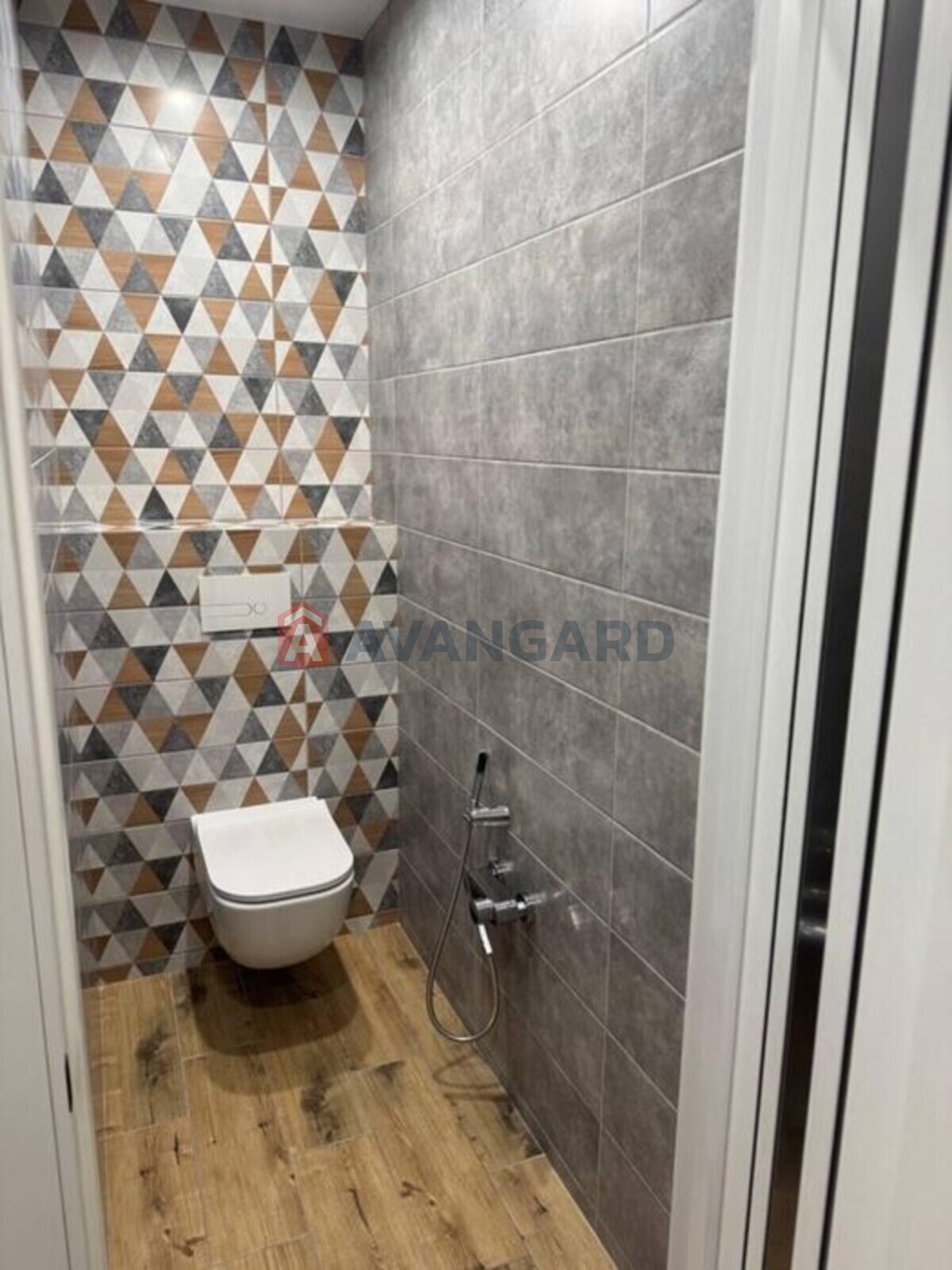 2 ��. ��������, 67/-/17 ��. �., 10/10 ������ ���� 6