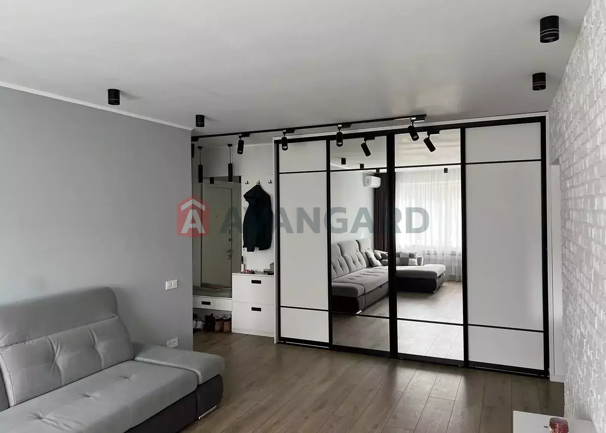 3 ��. ��������, 65/-/11 ��. �., 7/9 ������ ���� 17