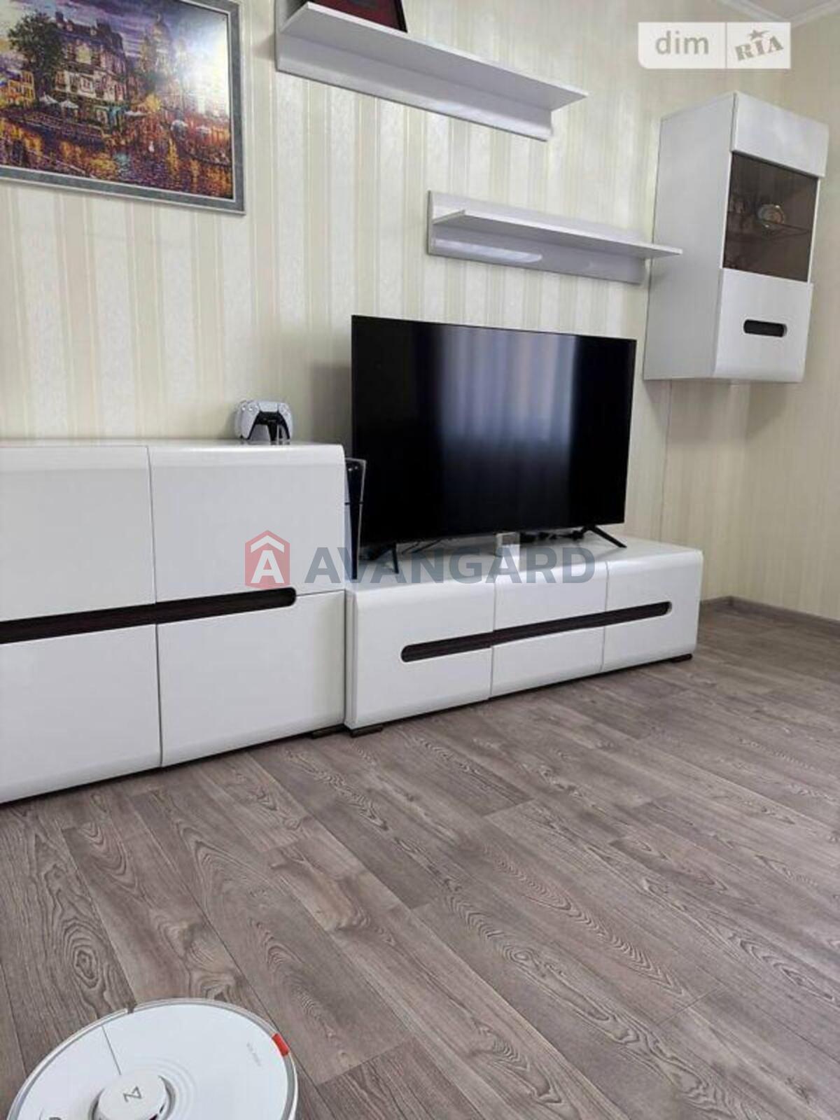 2 ����. ��������, 62/32/16 ��. �., 11/11 ���� ���� 6