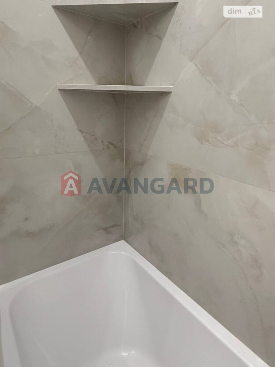 1 ����. ��������, 46/-/- ��. �., 7/10 ���� ���� 12