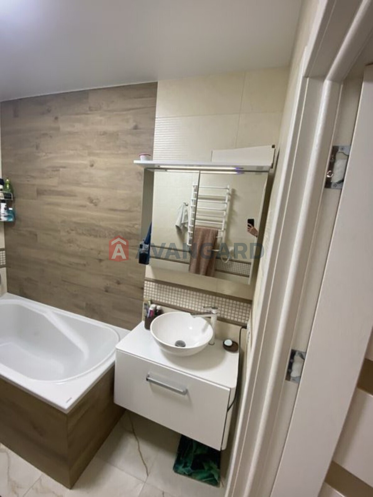 2 ����. ��������, 80/-/18 ��. �., 9/12 ���� ���� 8