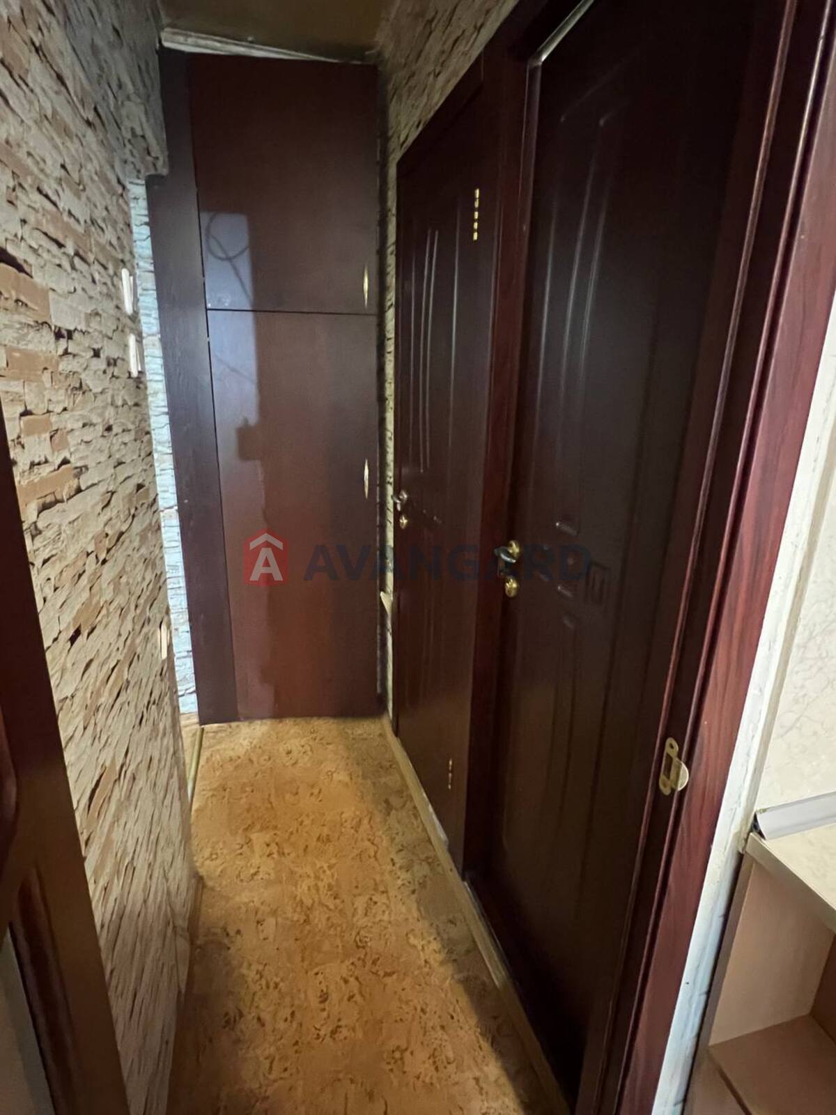 2 ��. ��������, 47,5/27,7/7,3 ��. �., 2/9 ������ ���� 20