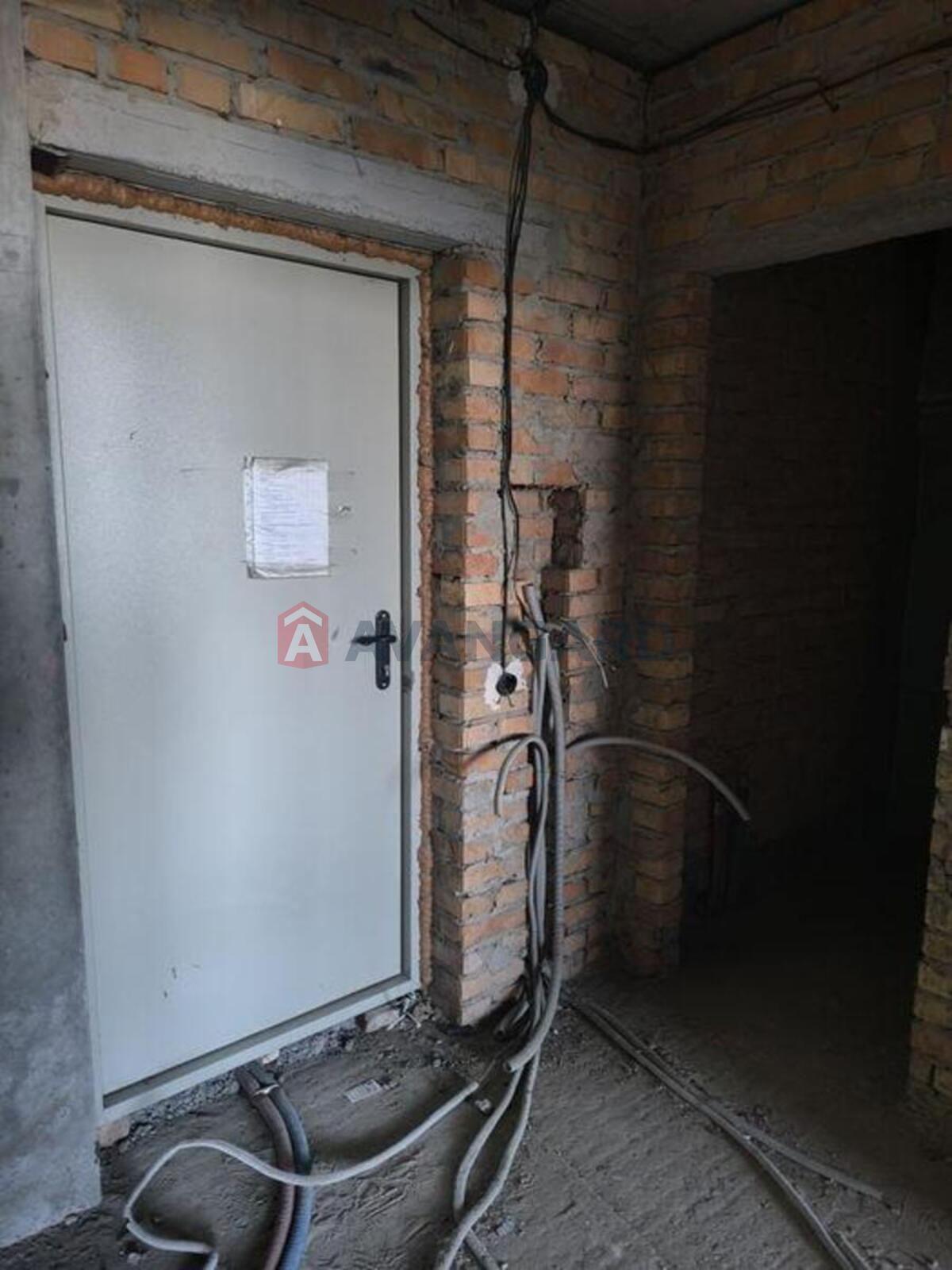 2 ��. ��������, 77/-/13 ��. �., 15/20 ������ ���� 1