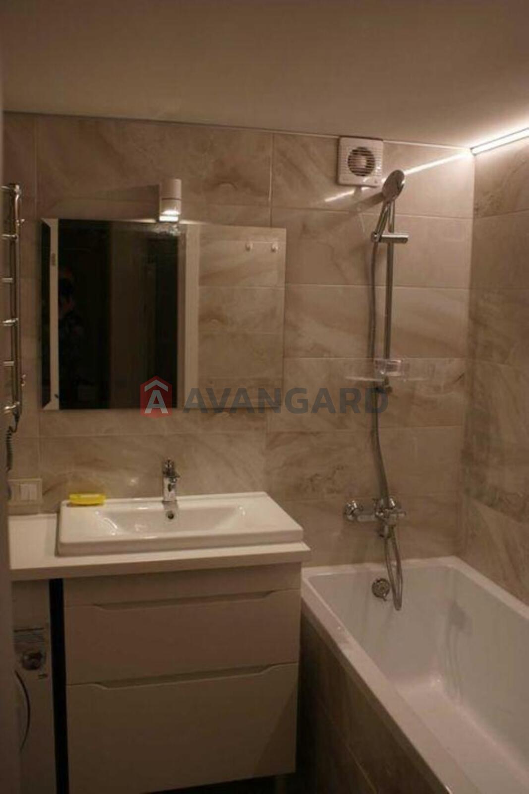 2 ��. ��������, 54/-/9 ��. �., 5/5 ������ ���� 13