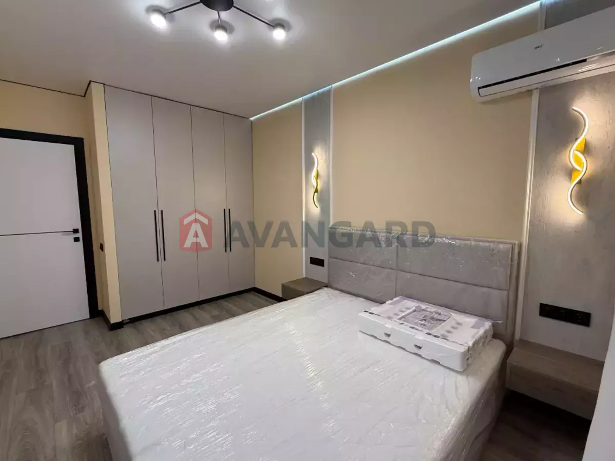 1 ��. ��������, 46/-/18 ��. �., 7/10 ������ ���� 8