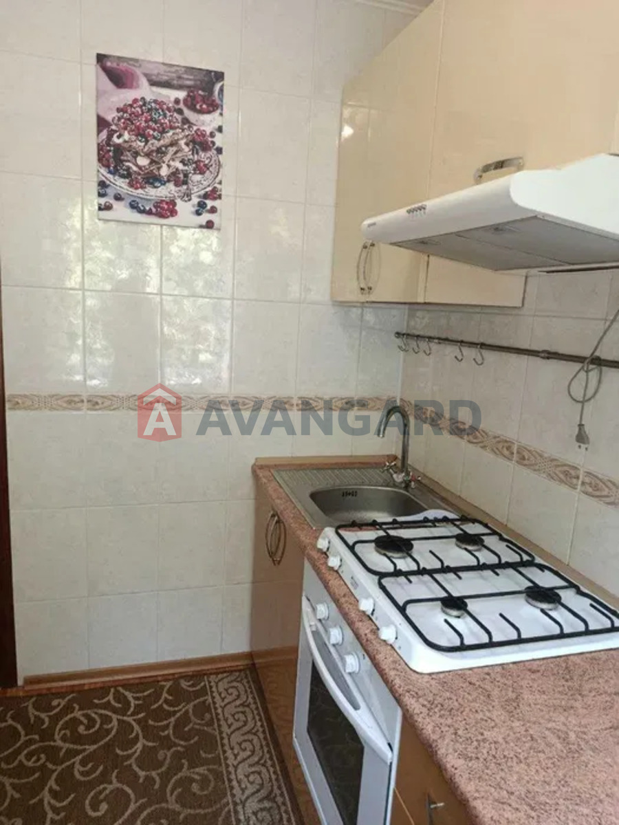 2 ��. ��������, 48/-/6 ��. �., 3/5 ������ ���� 3