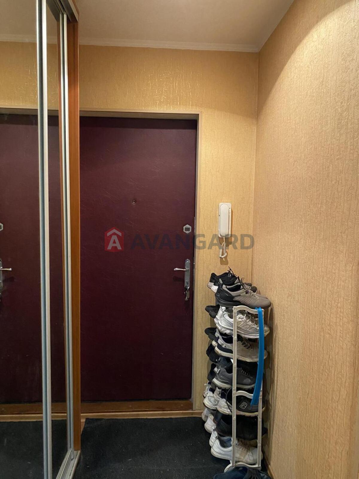 3 ��. ��������, 74/43/8 ��. �., 4/16 ������ ���� 3