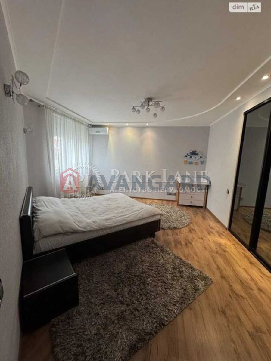 1 ��. ��������, 78/-/11 ��. �., 7/18 ������ ���� 5