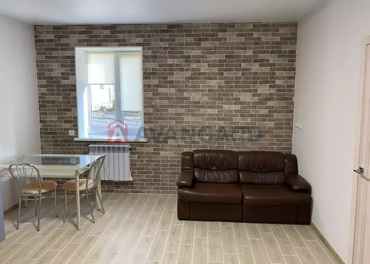 1 ��. ��������, 43/39/8 ��. �., 2/6 ������ ���� 13