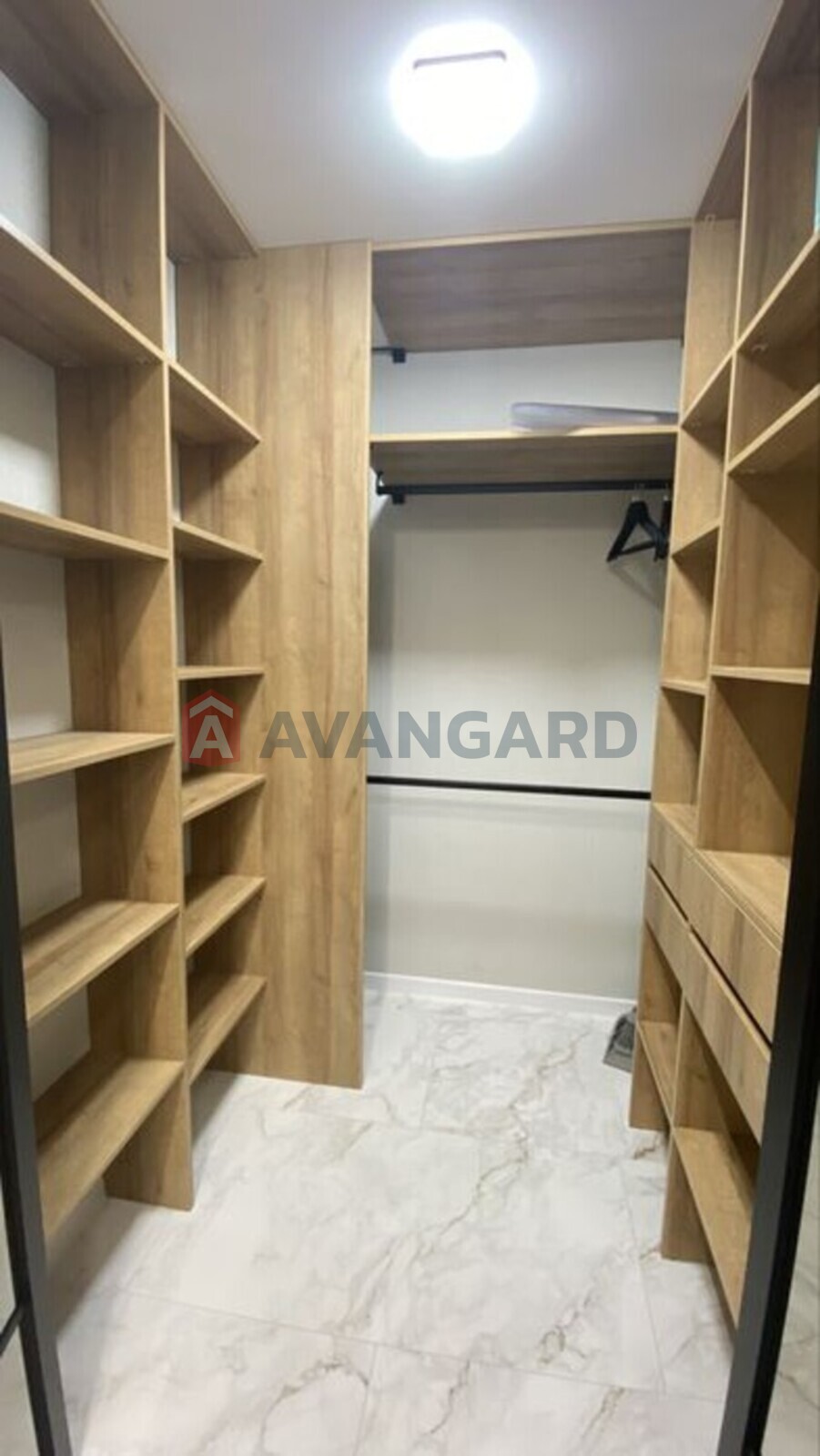 1 ��. ��������, 50/-/20 ��. �., 11/16 ������ ���� 9