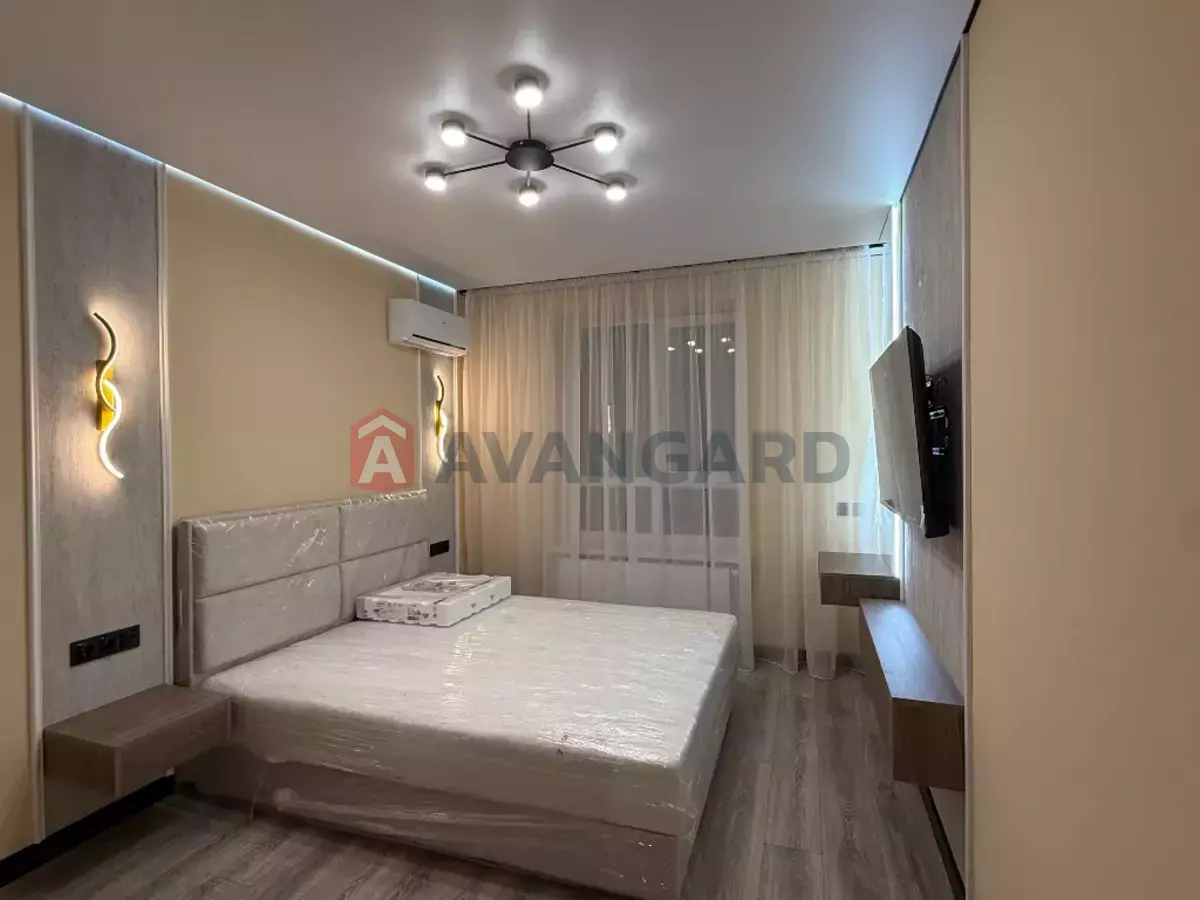 1 ��. ��������, 46/-/18 ��. �., 7/10 ������ ���� 6