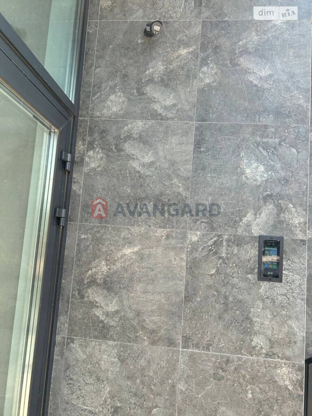 2 ��. ��������, 64/27/20 ��. �., 6/10 ������ ���� 3